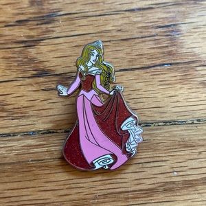 MUST GO! Sleeping Beauty Aurora Disney Pin